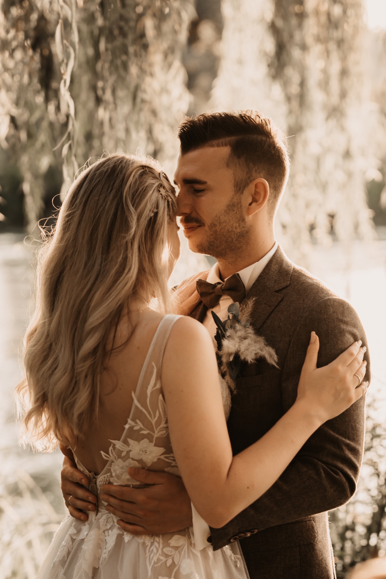 Ines & Felix – Moment unter der Trauerweide